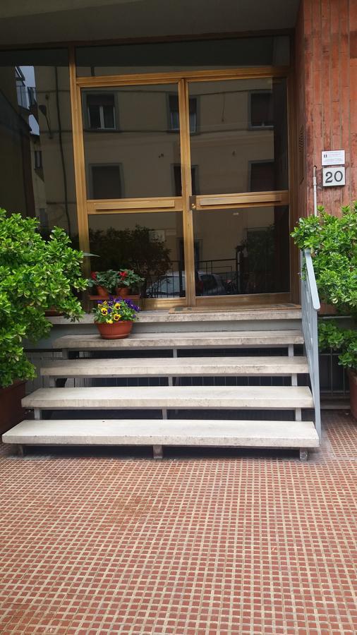 B&B Dolce Luna Florenz Exterior foto